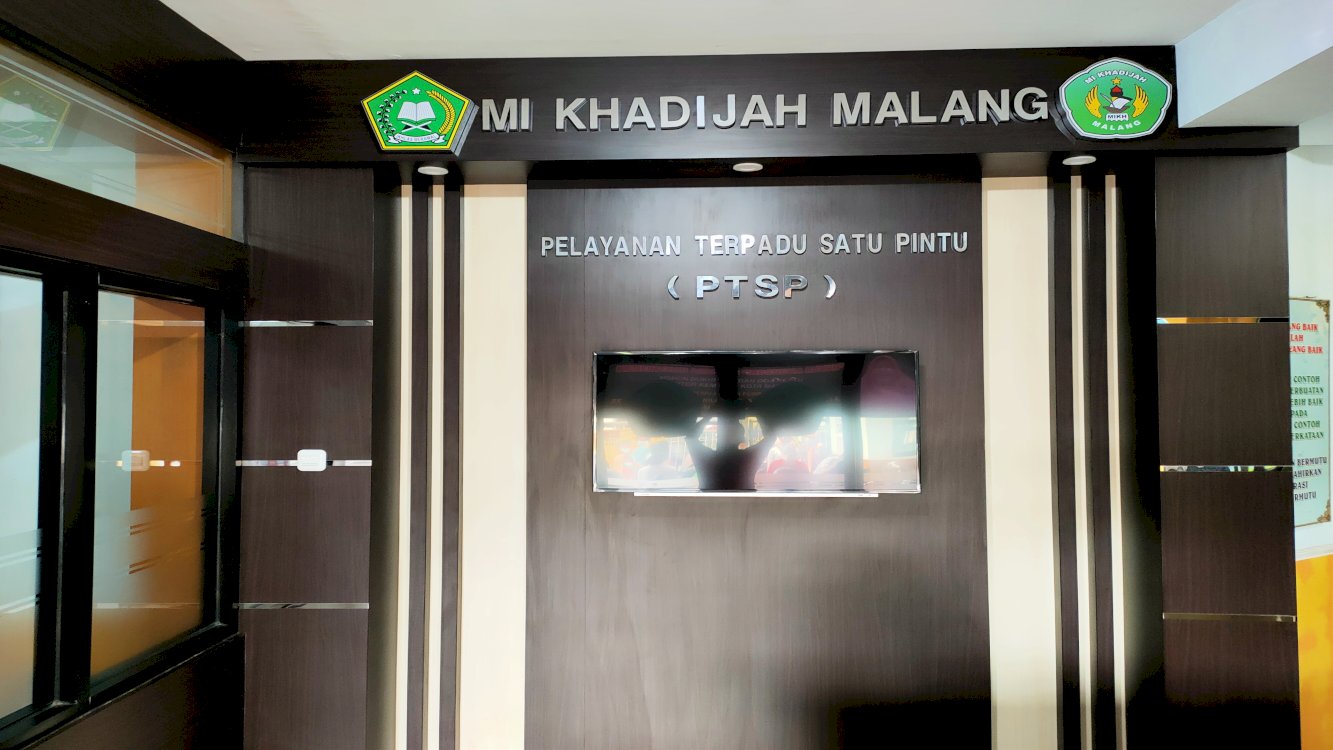 Front Office MI Khadijah